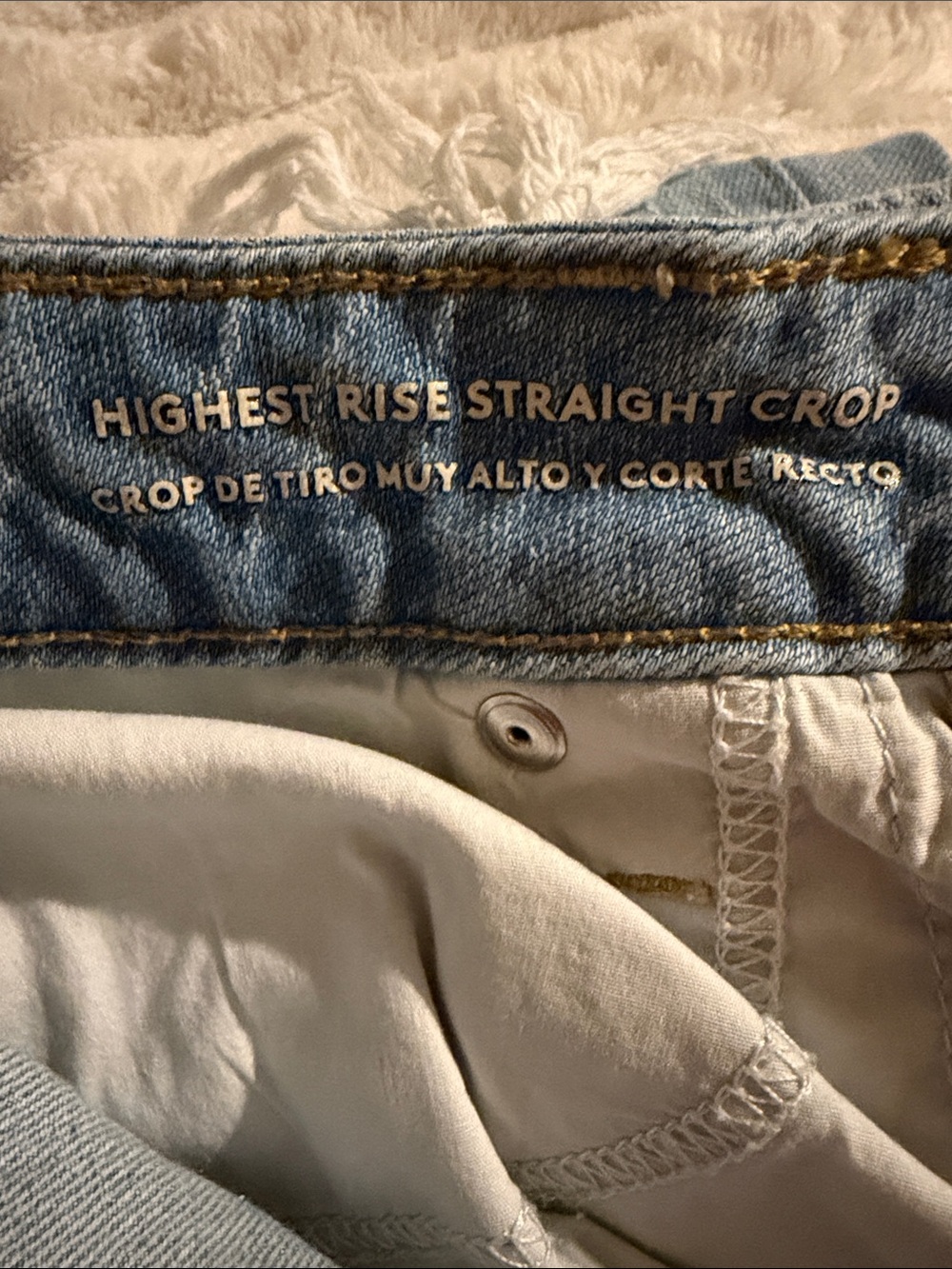 Universal Thread Light Wash Distressed Cropped Wide-Leg Jeans - Picture 7 of 9